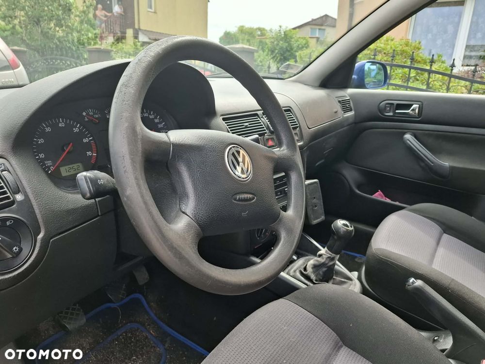Volkswagen Golf 1.6 Comfortline - 7