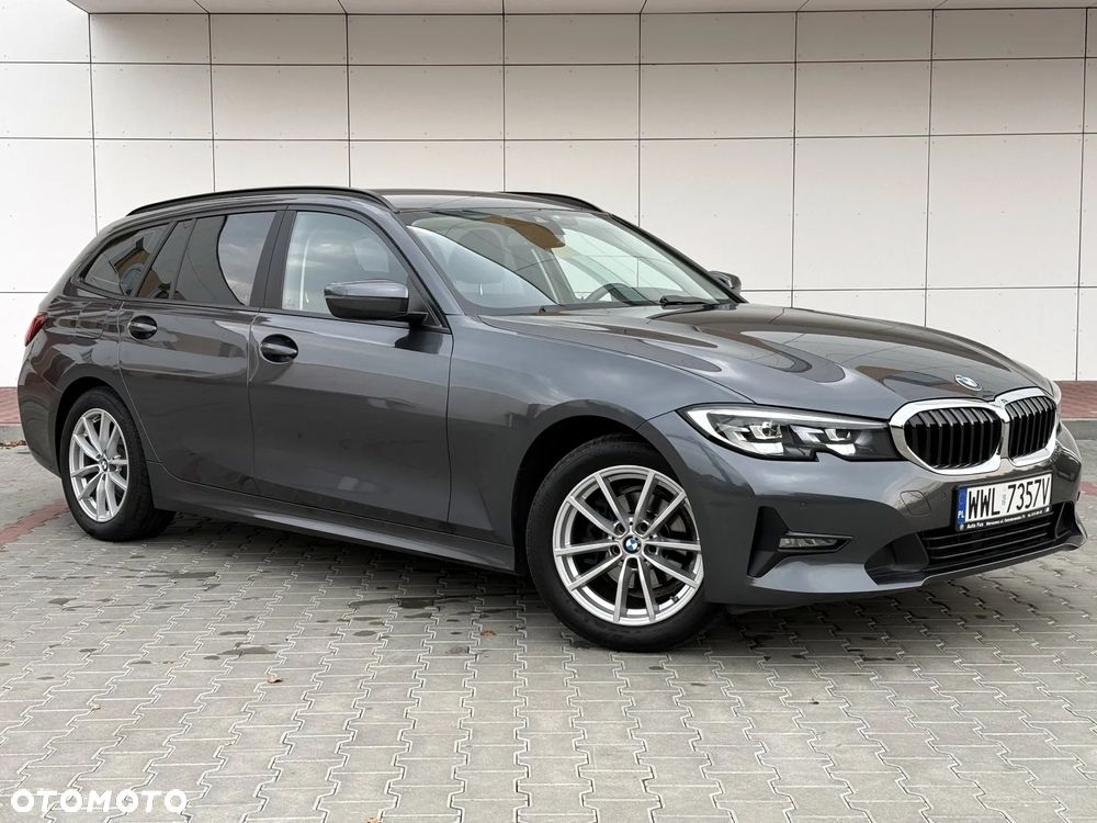 BMW Seria 3 318d Touring Advantage - 2