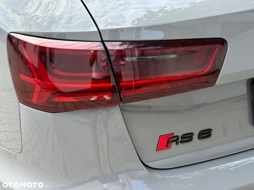 Audi RS6 Avant performance - 13