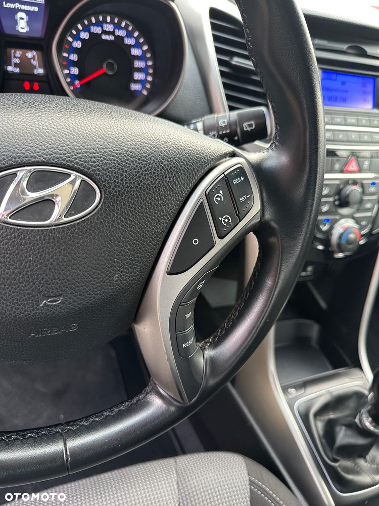 Hyundai i30 1.4 Passion Plus - 20