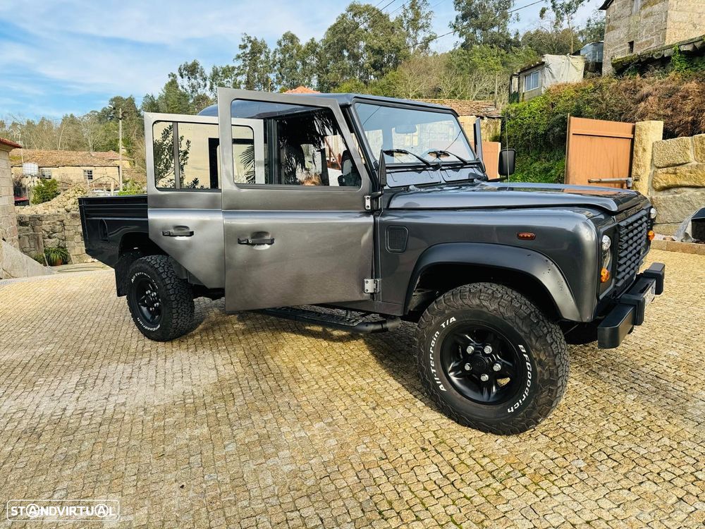 Land Rover Defender - 8