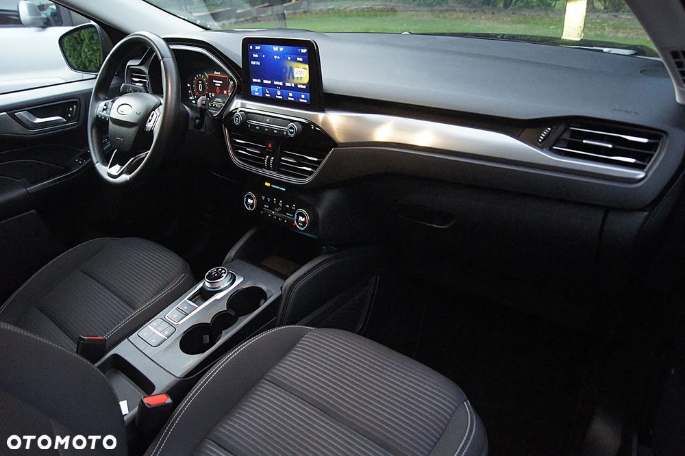 Ford Kuga 1.5 EcoBlue TITANIUM - 31