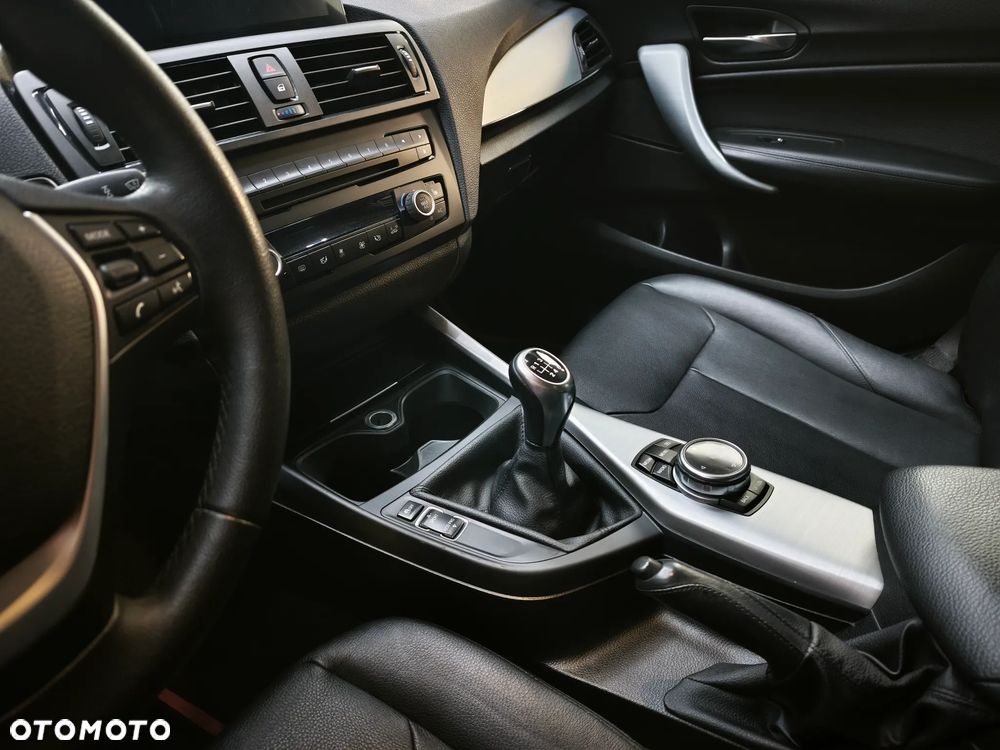 BMW Seria 1 118d DPF Edition Sport - 24