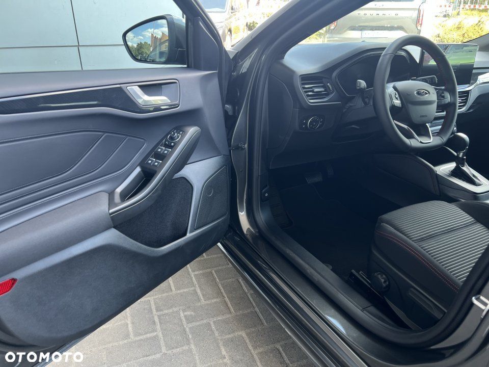 Ford Focus - 11
