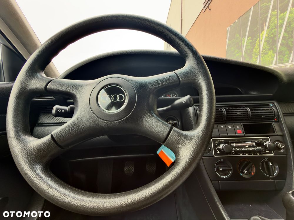 Audi 100 - 30