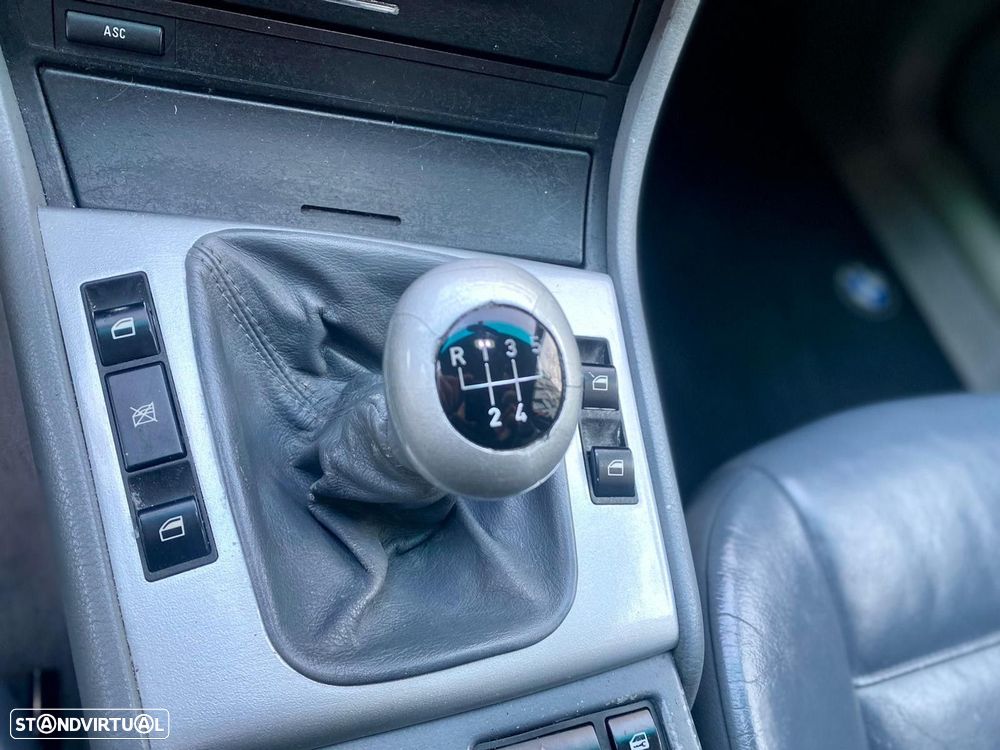 BMW 320 d Touring - 20