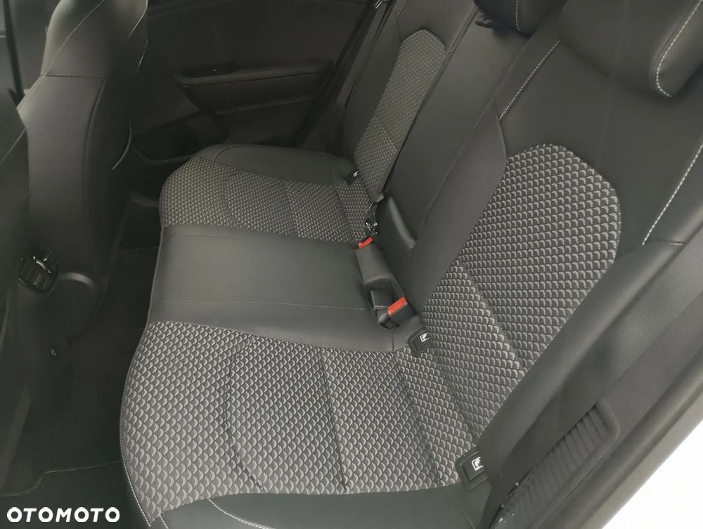 Kia Ceed - 6