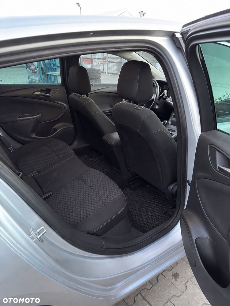 Opel Astra 1.4 T Enjoy - 17
