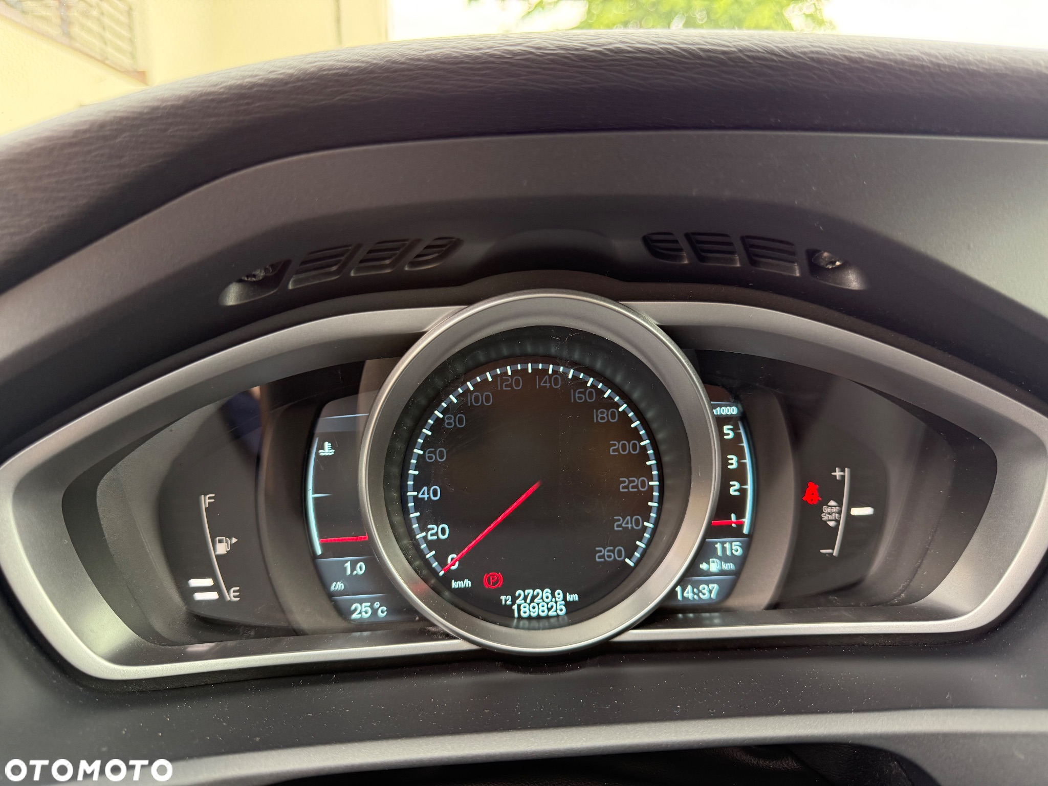 Volvo V40 D2 Momentum - 20
