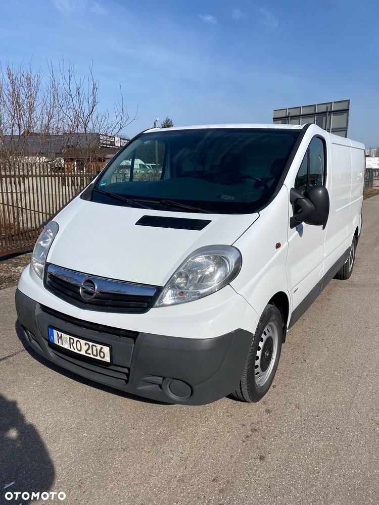 Opel Vivaro - 1