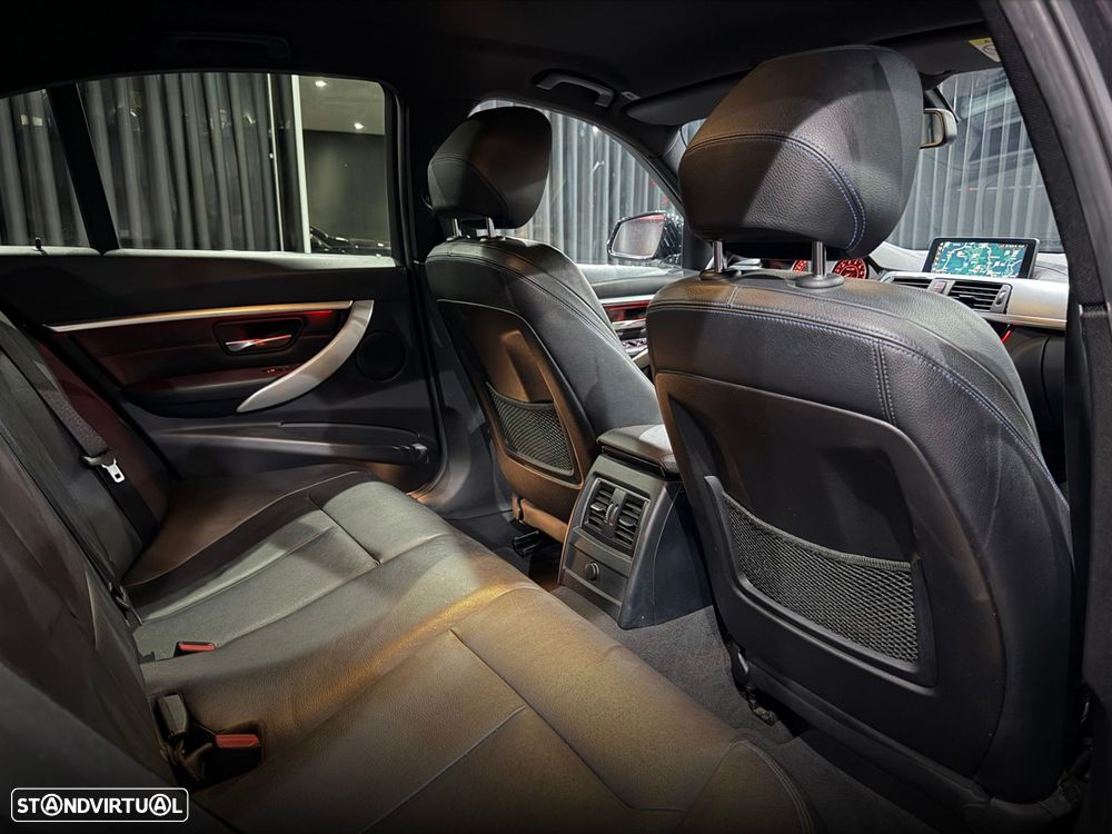 BMW 330 e iPerformance Pack M - 39