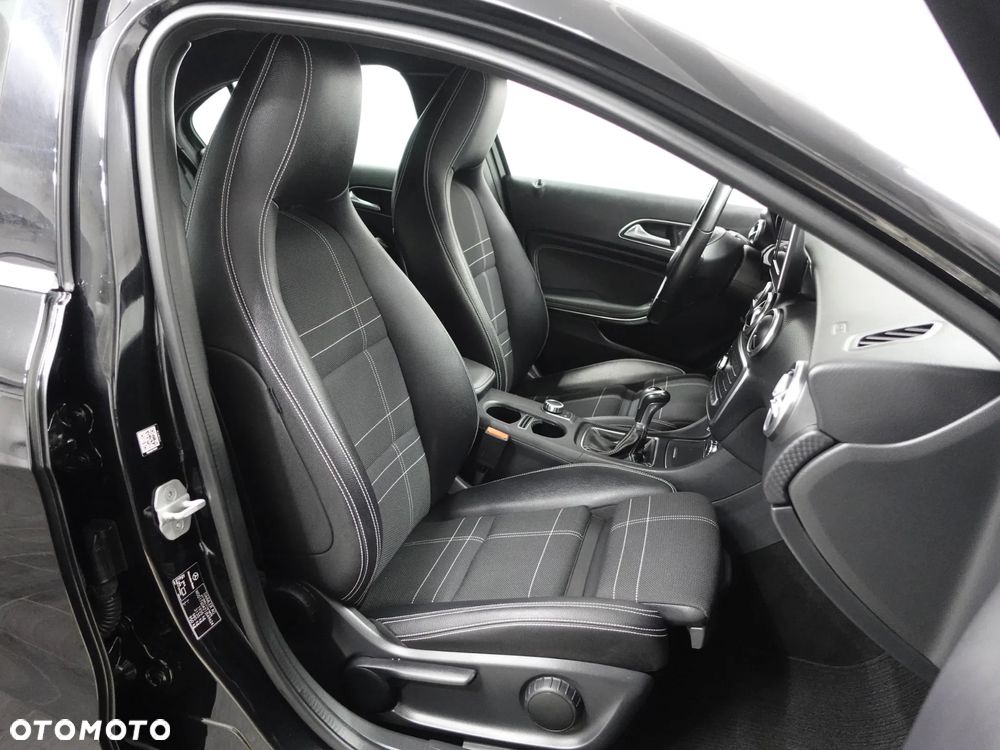 Mercedes-Benz Klasa A 180 (BlueEFFICIENCY) - 27