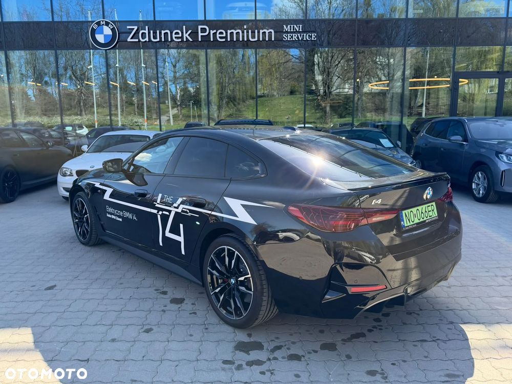 BMW i4 - 4