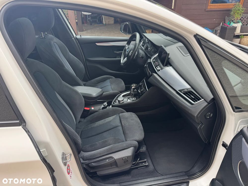 BMW Seria 2 220d xDrive Sport-Aut M Sport - 12