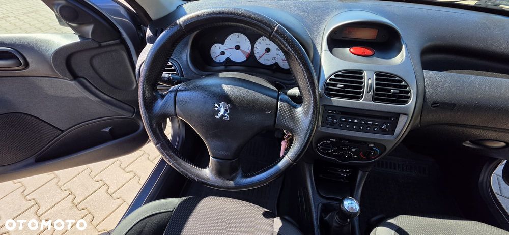 Peugeot 206 1.4 HDI XT - 17