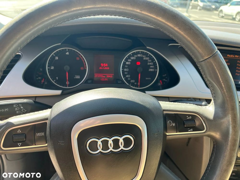 Audi A4 Avant 2.0 TDI Limited Edition - 9