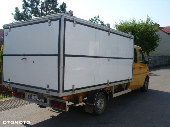 Mercedes-Benz SPRINTER - 4