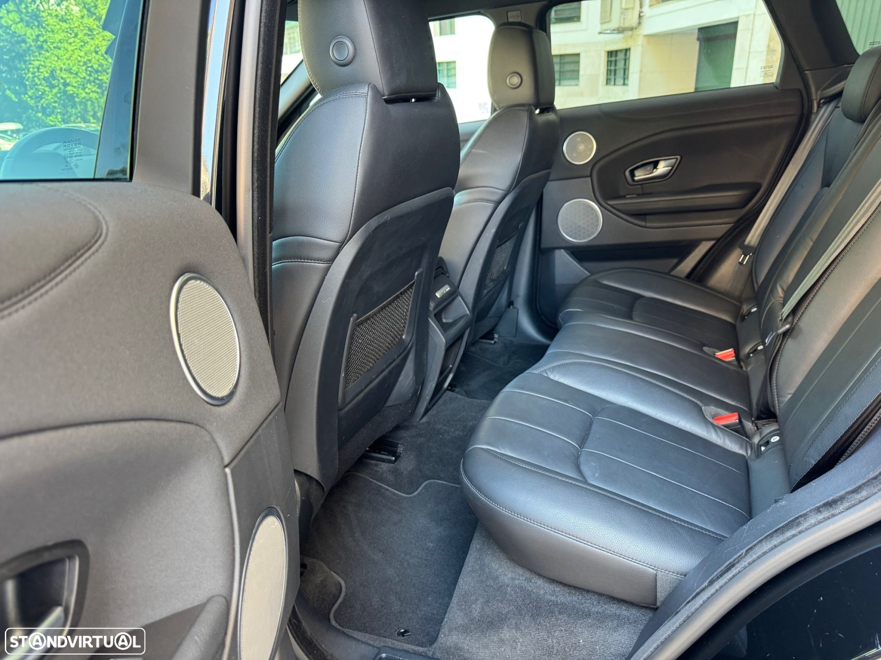 Land Rover Range Rover Evoque 2.0 TD4 SE Dynamic Auto - 19