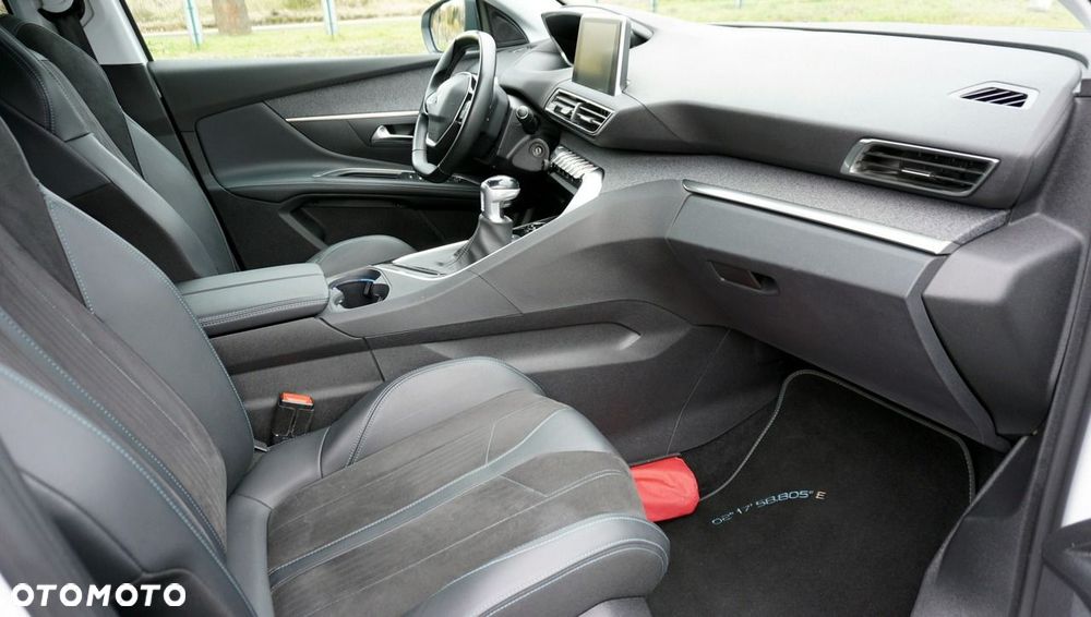 Peugeot 5008 PureTech 130 Crossway - 12