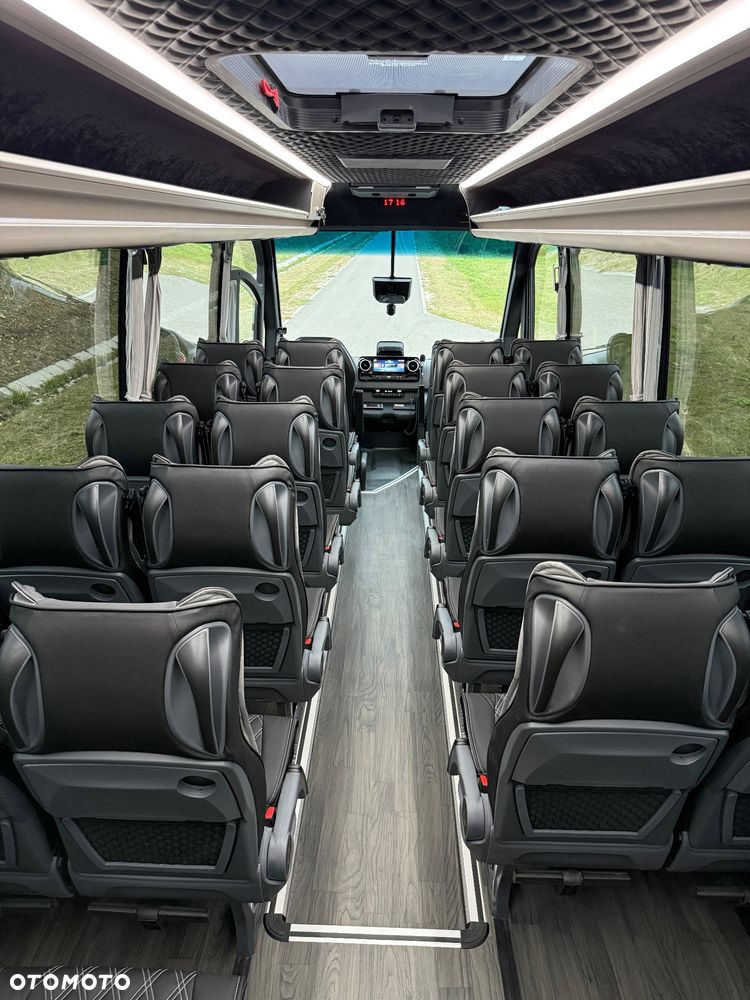 Mercedes-Benz Sprinter 519 - 26