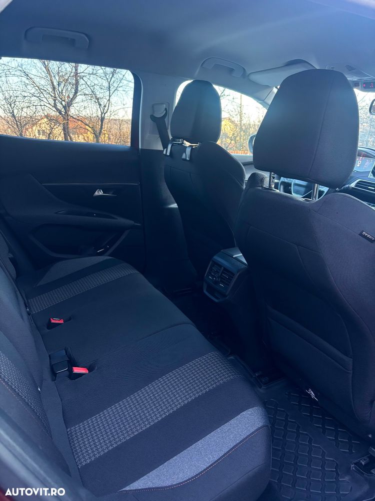 Peugeot 3008 1.5 BlueHDI S&S EAT8 Allure - 8