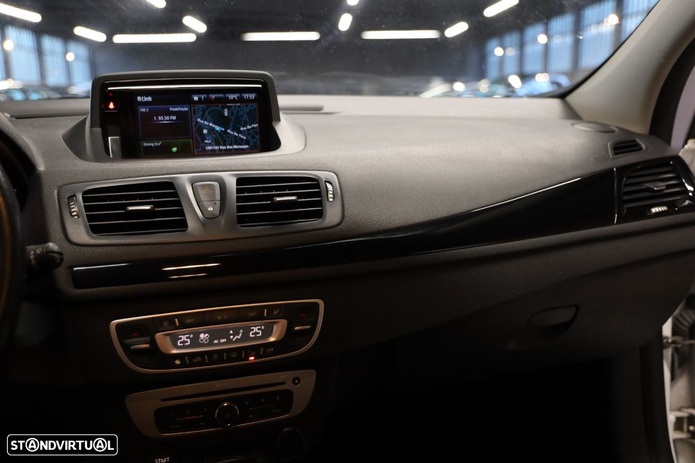 Renault Mégane Sport Tourer ENERGY dCi 130 BOSE EDITION - 18