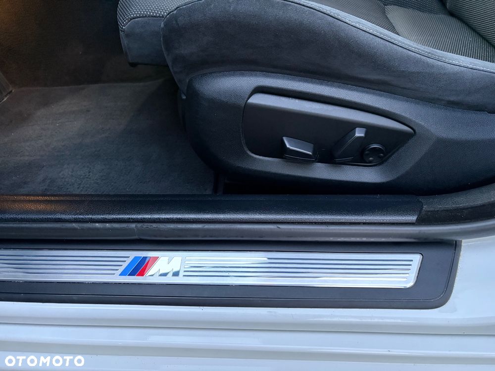 BMW Seria 5 525d xDrive - 11