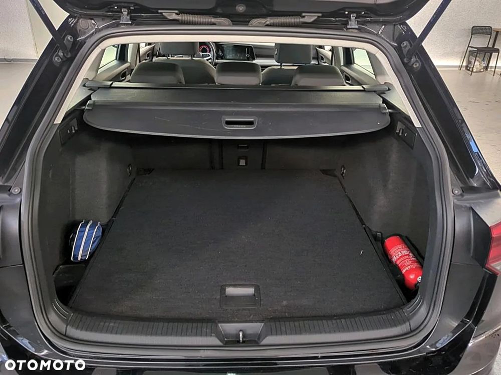 Volkswagen Golf VIII 1.5 TSI EVO Life - 12