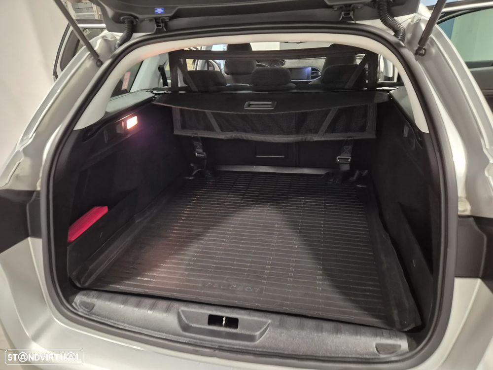 Peugeot 308 SW BlueHDi 120 Stop & Start Allure - 9
