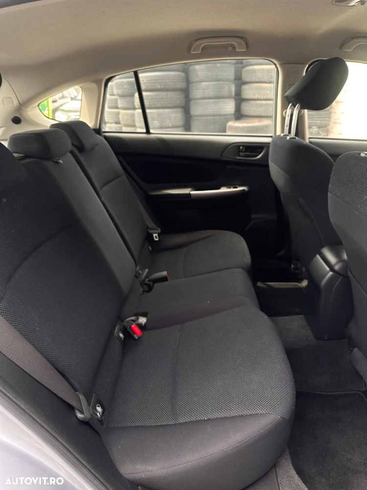 Subaru Impreza 2.0i Active - 14