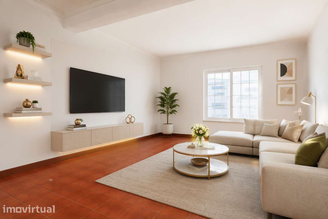 Apartamento T3 Duplex para remodelar em Alverca - Grande imagem: 2/33