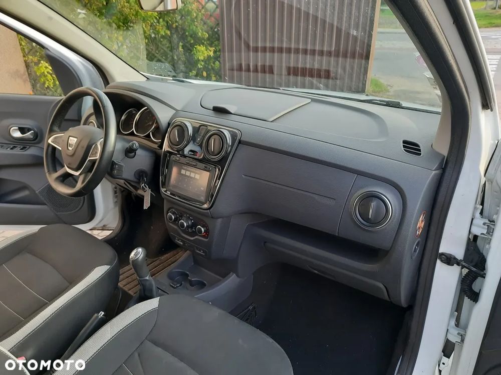 Dacia Lodgy 1.2 TCe Stepway - 16