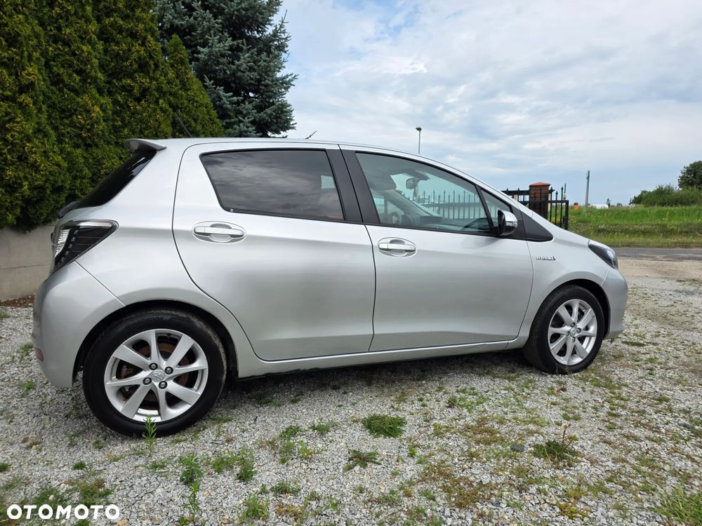 Toyota Yaris 1.5 VVT-i Lounge - 7