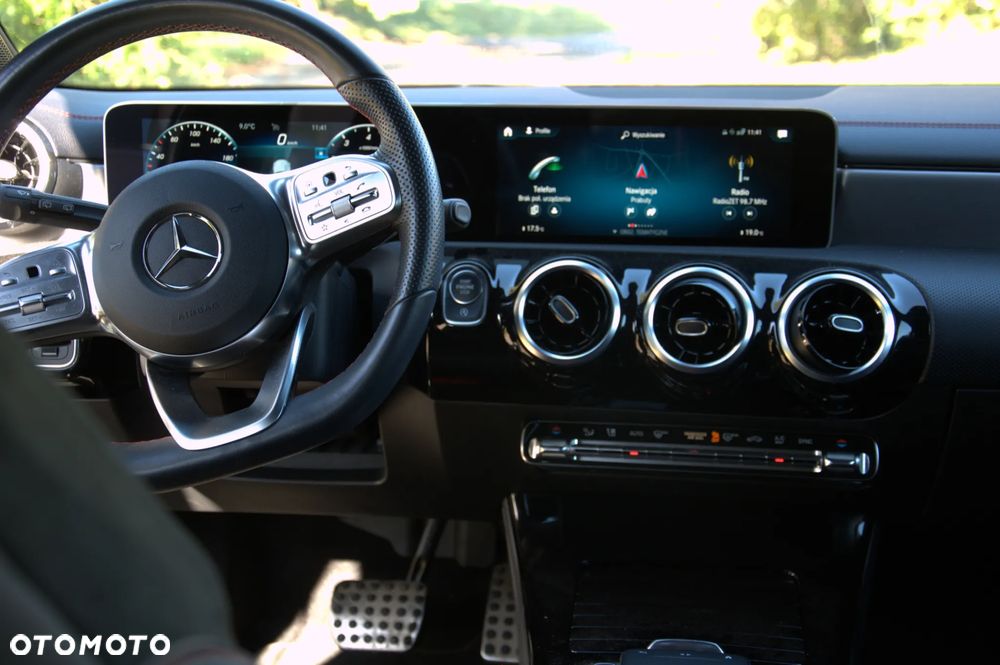 Mercedes-Benz CLA 220 AMG Line 7G-DCT - 19