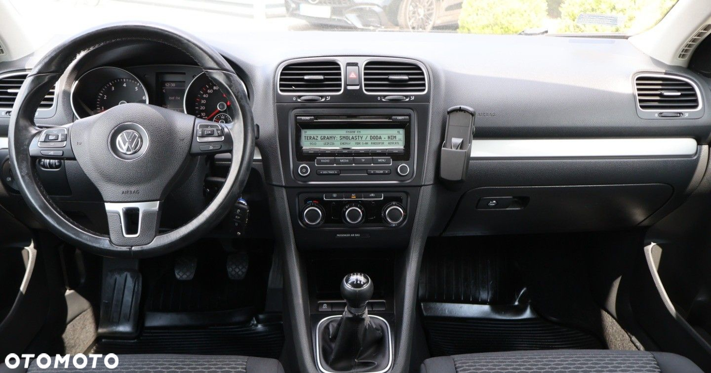 Volkswagen Golf - 17