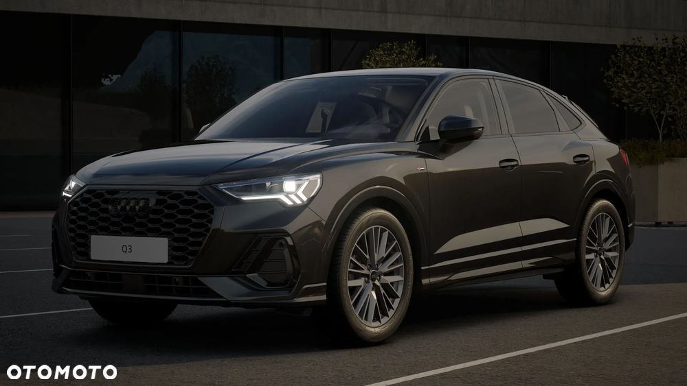 Audi Q3 Sportback - 13