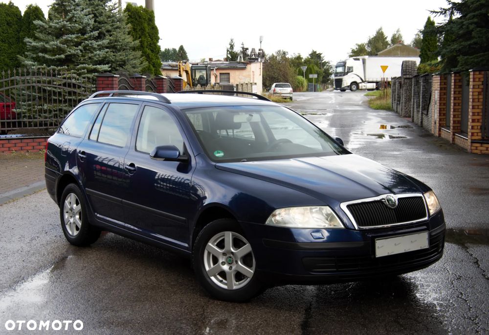 Skoda Octavia 1.6 Combi Selection - 25