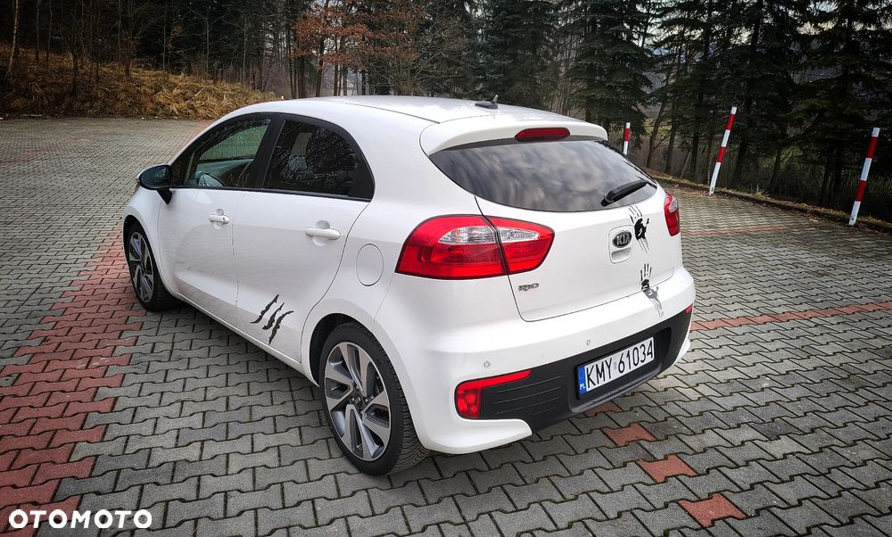 Kia Rio - 3