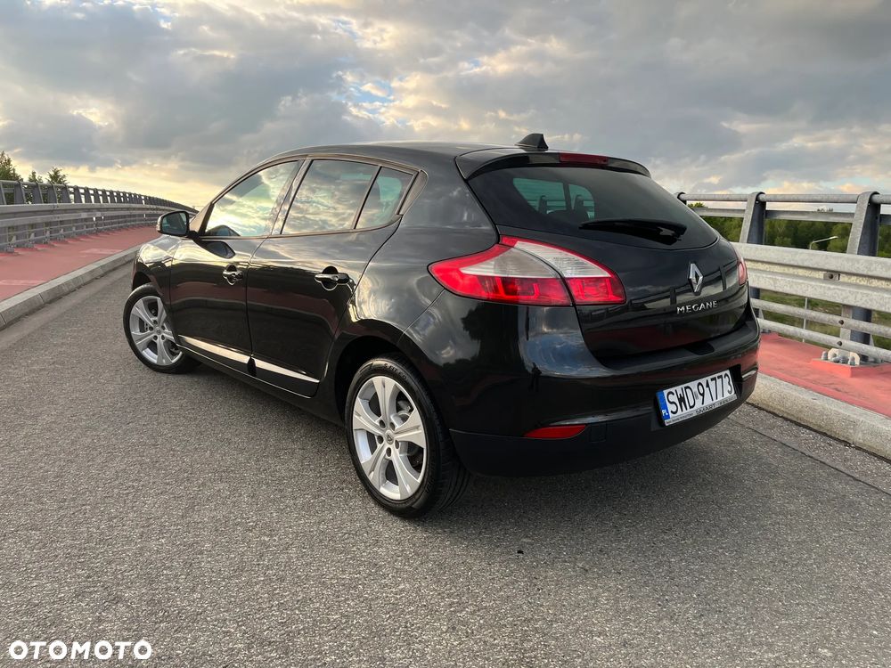 Renault Megane 1.6 16V Expression - 9