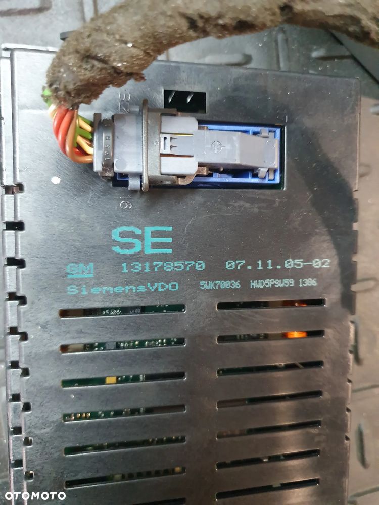 RADIO OPEL ZAFIRA B 13188462 + WYŚWIETLACZ 13178570 KOMPLET - 6