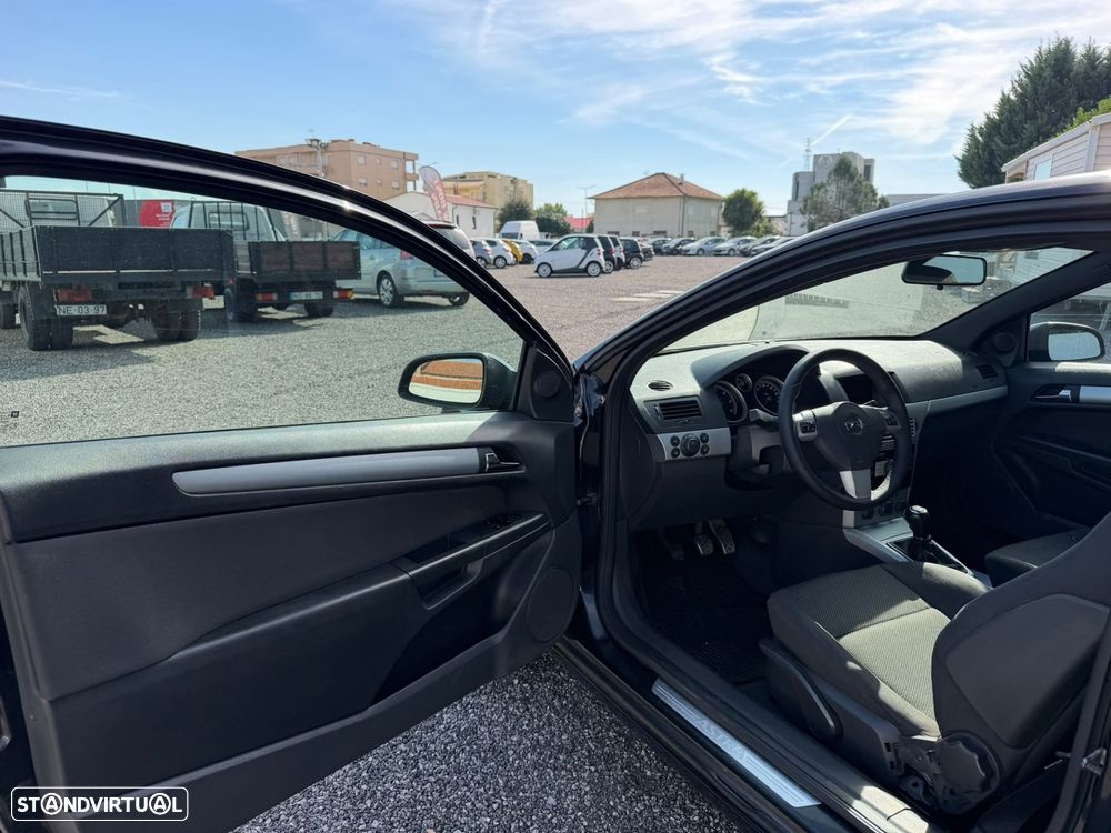 Opel Astra GTC 1.3 CDTi - 15