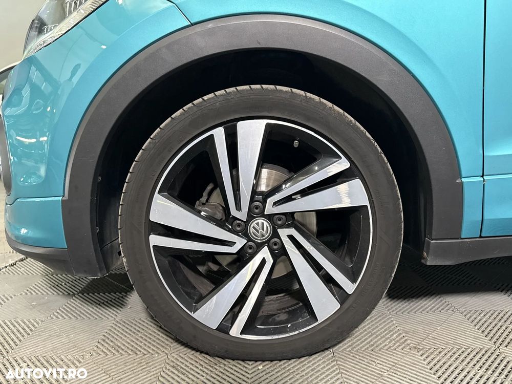 Volkswagen T-Cross - 14