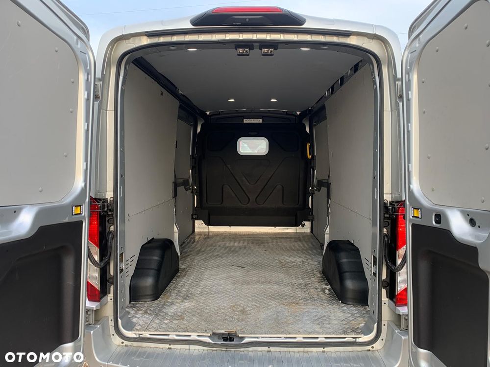 Ford Transit - 20