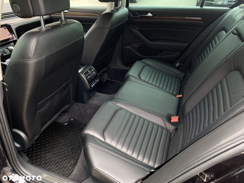 Volkswagen Passat 2.0 TSI BMT Highline DSG - 35