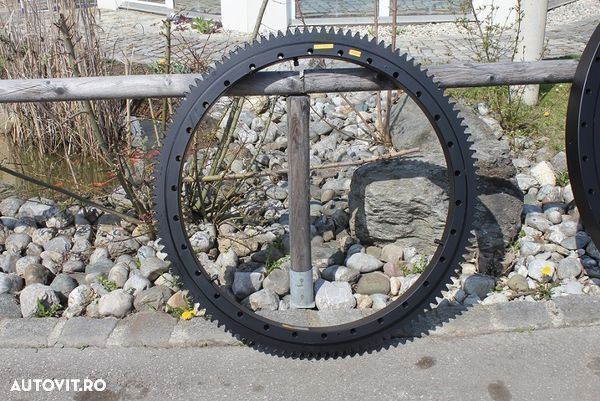 Coroana de rotire pentru excavatoare caterpillar-eder - 1