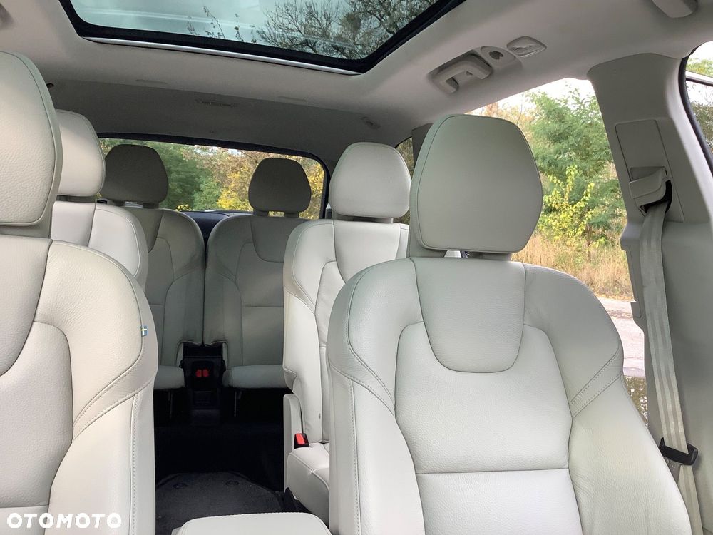 Volvo XC 90 - 20