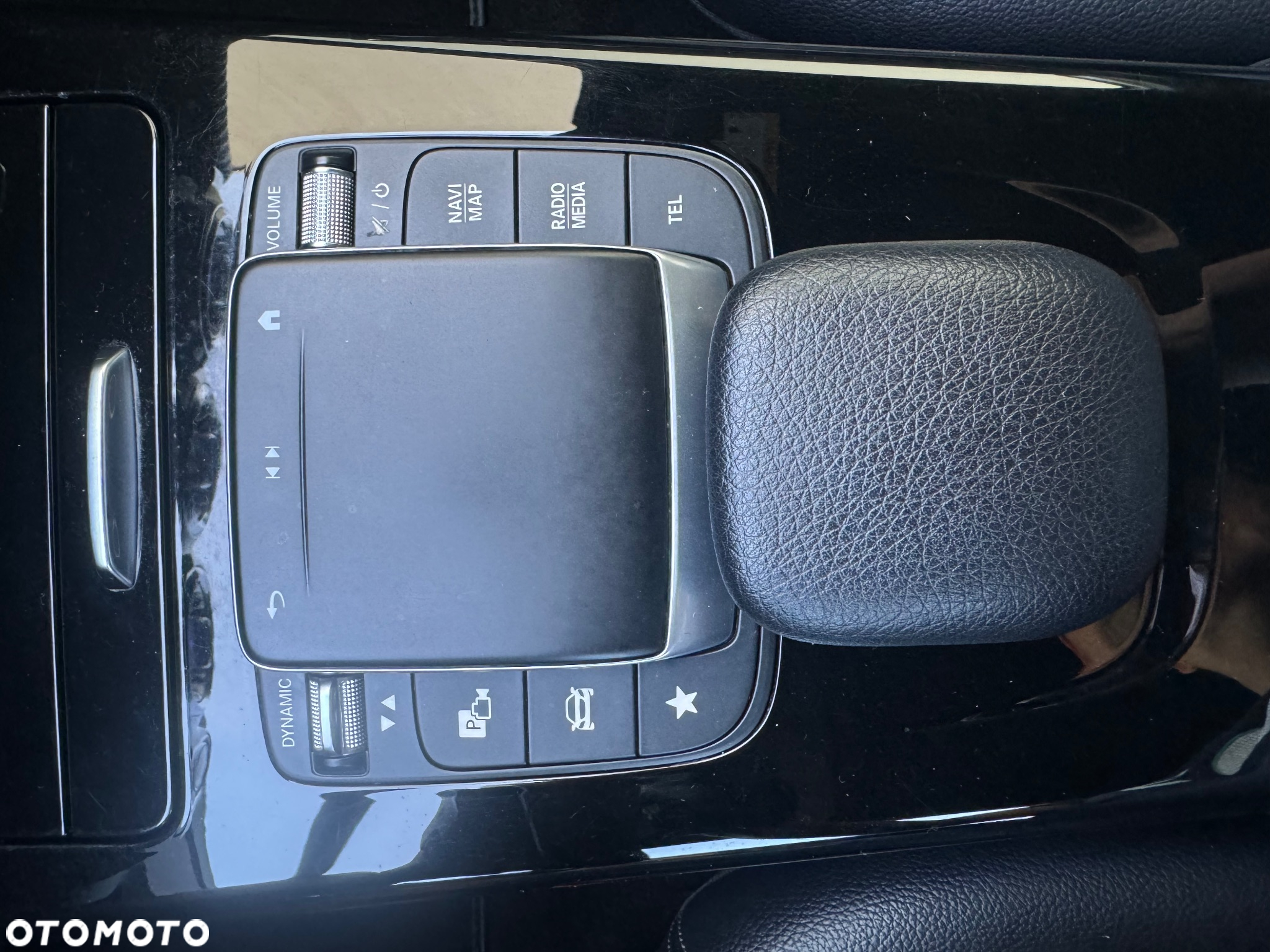 Mercedes-Benz Klasa A 180 Style 7G-DCT - 28