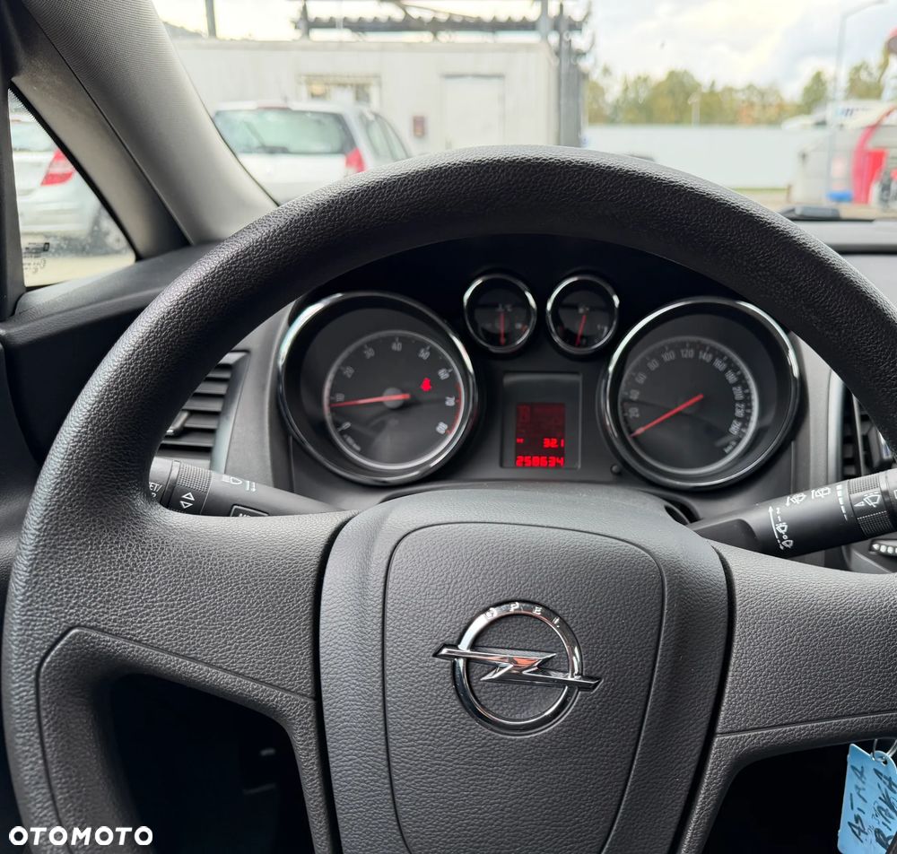 Opel Astra 1.4 Enjoy - 22