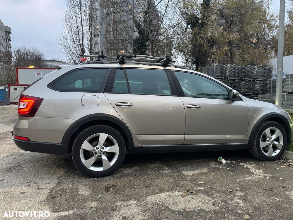 Skoda Octavia Combi Diesel 2.0 TDI 4X4 DSG Scout - 2