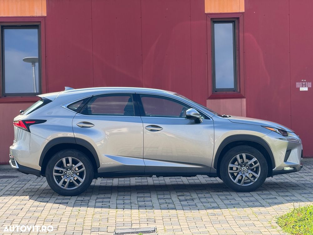 Lexus Seria NX 300h AWD Business Plus - 1